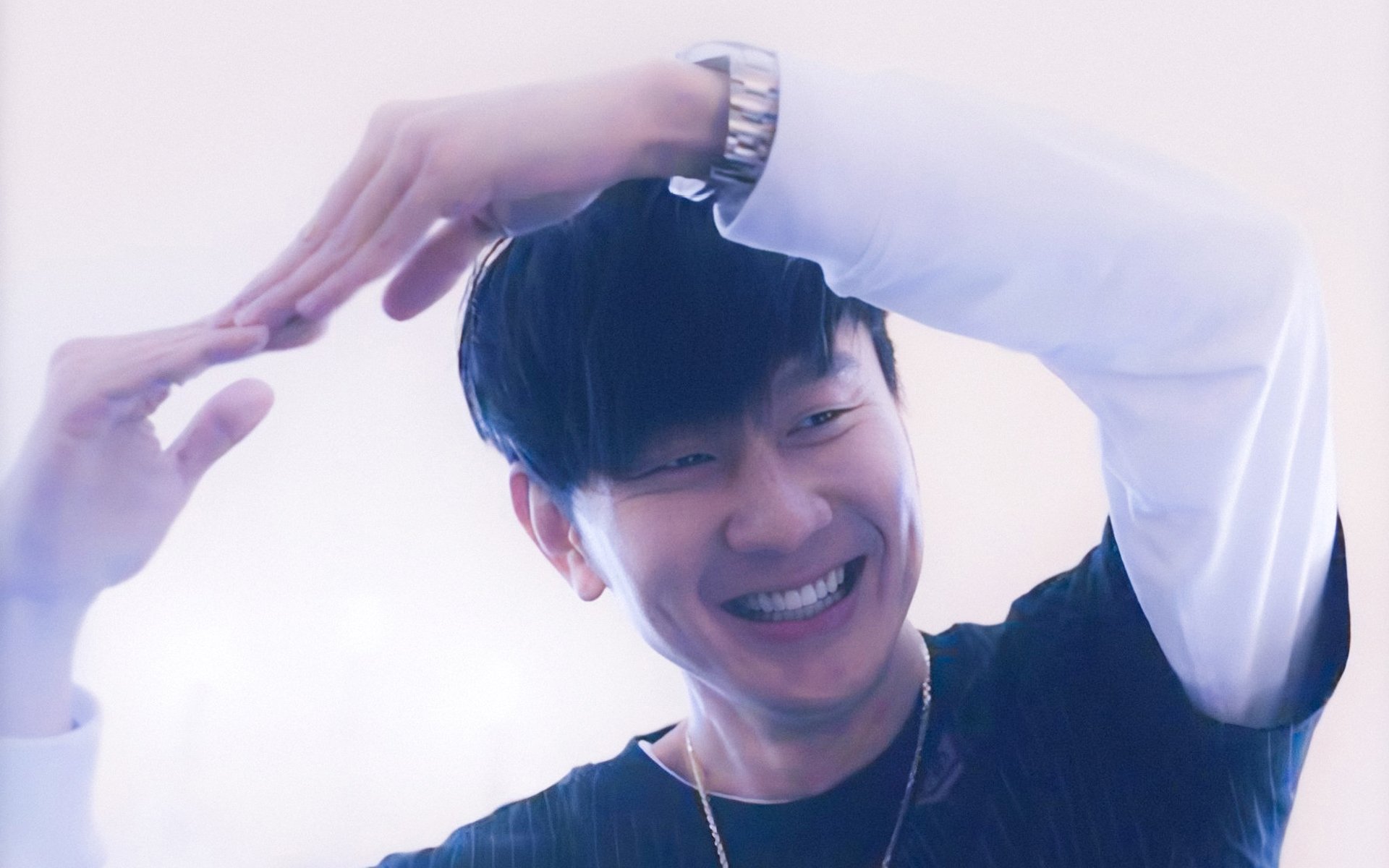 开云体育在线下载-保利娜·亚历山德拉·普费夫10米跳台决赛精彩亮相