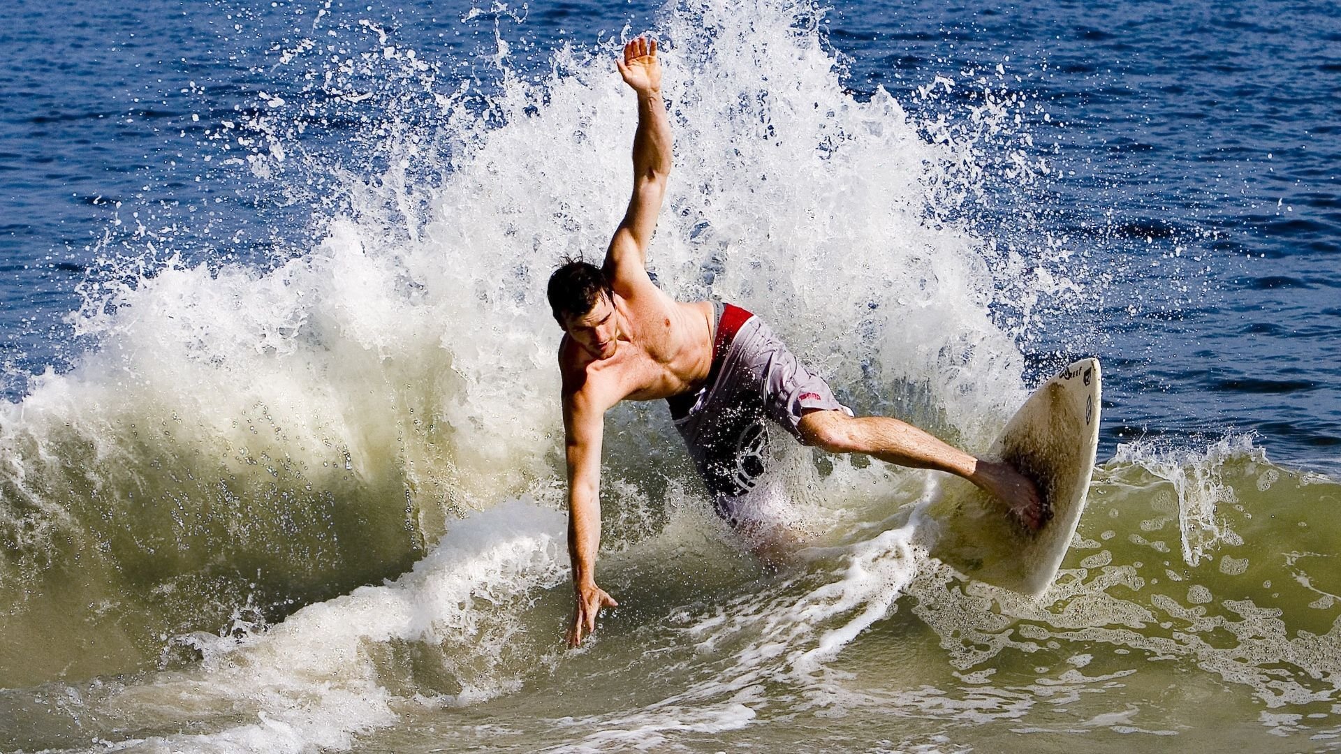 开云体育网址-巴特尔的精准抢断与防守反击,助袋鼠队迅速反击,巴特尔打什么位置